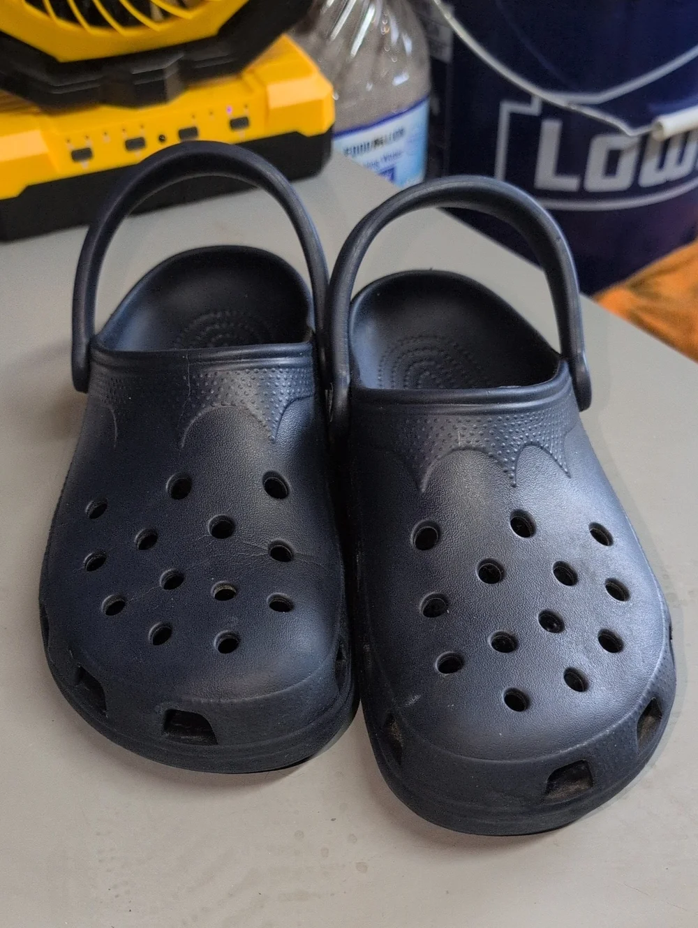 CROCS (Sz.8)  Classic Clog - Black